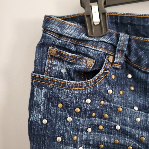 Max Rave Blue Distressed Grommet Accent Short Jean Shorts Size Junior 13 - Picture 4 of 7